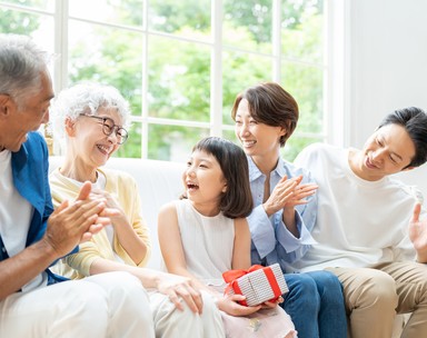 三世代で過ごす家族